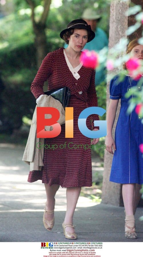 Kate Winslet on Set of "Mildred Pierce"