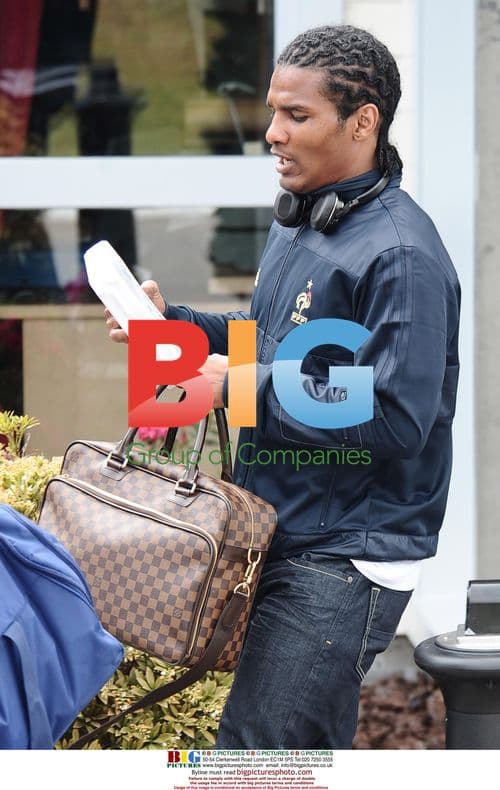 French Football Team Departs for World Cup 2010