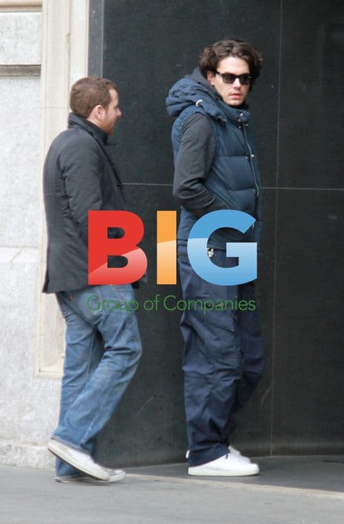 John Mayer Leaves Balthazar Restaurant