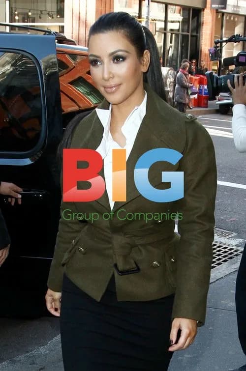Kim Kardashian Shopping in NYC