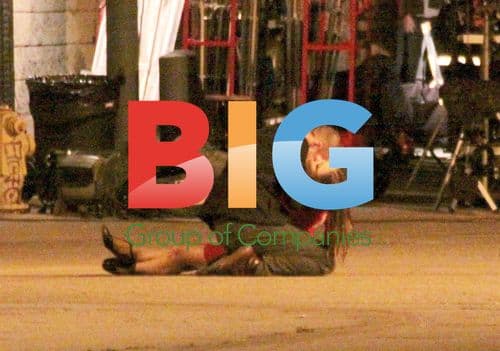 Justin Timberlake and Olivia Wilde on Set of "I'm.Mortal"