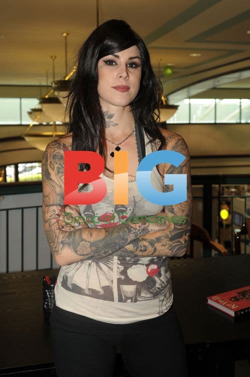 Kat Von D Signs 'The Tattoo Chronicles'