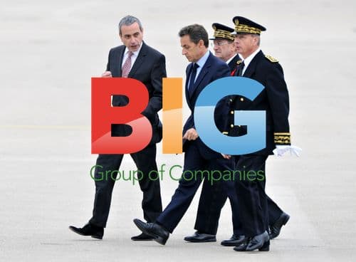 Sarkozy and Bruni greet Chinese president