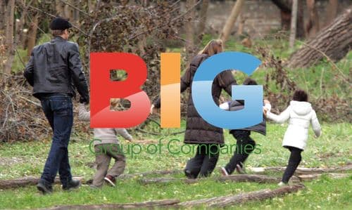 Brad Pitt and Family in Budapest Park
