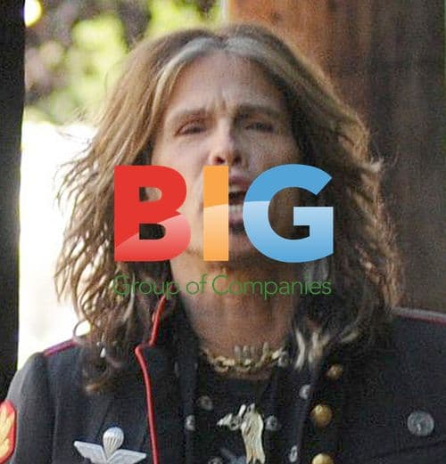 Steven Tyler Boards Limo on Sunset Blvd