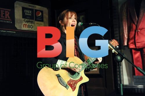 Suzanne Vega Plays Benefit Show in Madrid