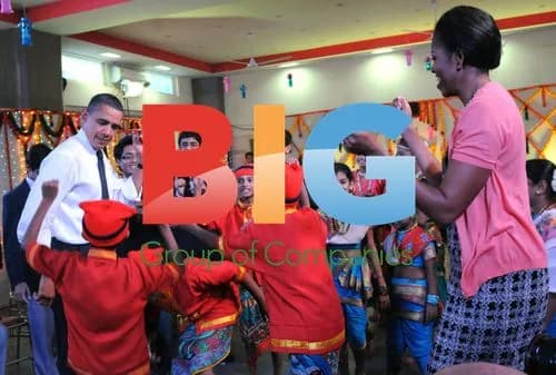 Obama and Michelle Dance at Diwali