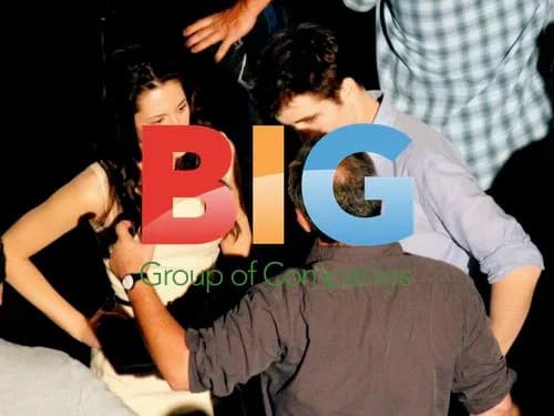 Kirsten and Robert filming 'Breaking Dawn' in Rio