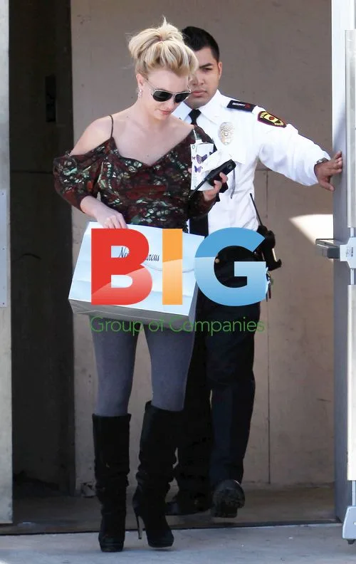 Britney Spears Shopping at Neiman Marcus