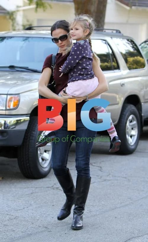 Jennifer Garner with Daughter Violet in Brentwood