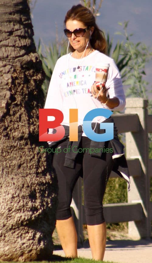 Maria Shriver power walk in Santa Monica