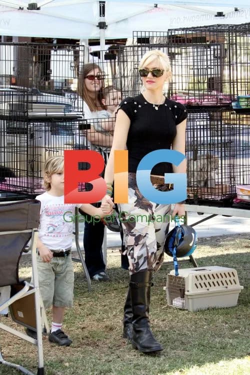 Gwen Stefani and Family at Pet Adoption Event