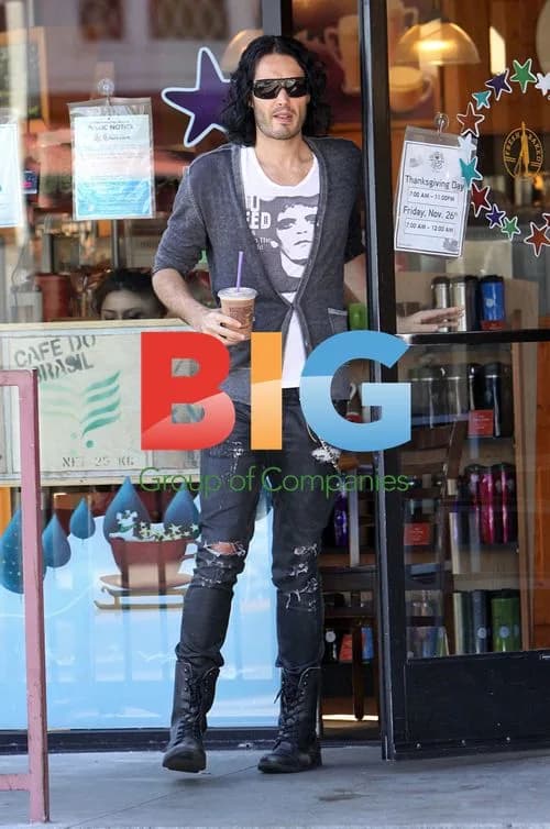 Russel Brand gets coffee in West Hollywood