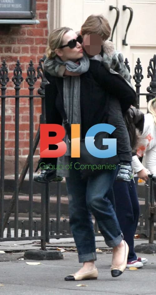 Kate Winslet Picks Up Kids From School