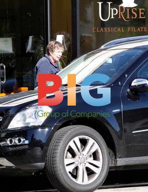 Jennifer Garner Waiting for Grandma