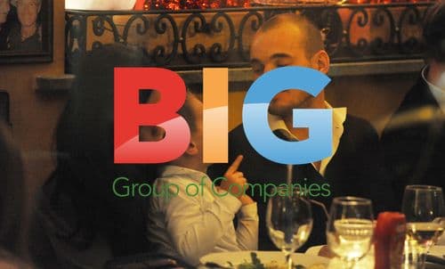 Wesley Sneijder and Yolanthe Cabau at Milan restaurant