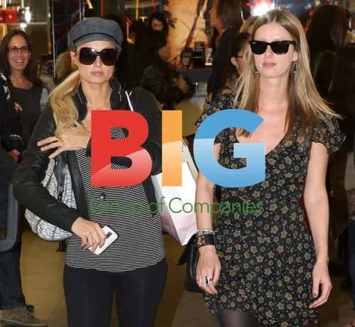Paris and Nicky Hilton Go Holiday Shopping