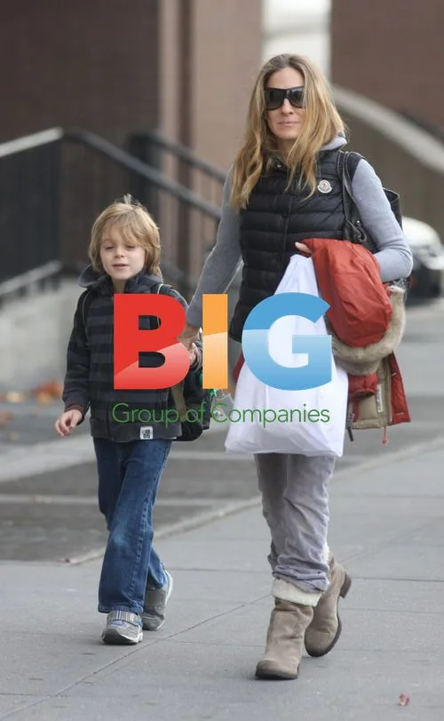 Sarah Jessica Parker walks son to school