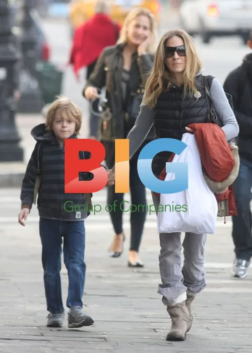 Sarah Jessica Parker walks son to school