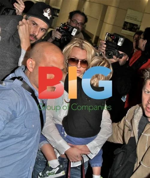 Britney Spears Arrives at LAX with Crying Sons