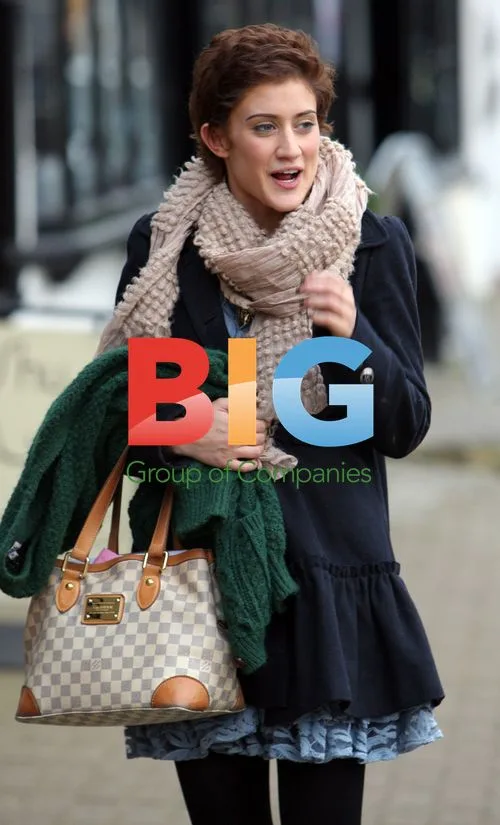 Katie Waissel Lunches with Mother in London