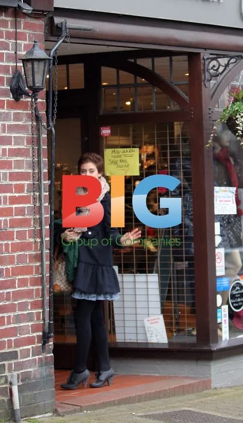Katie Waissel Lunches with Mom in London
