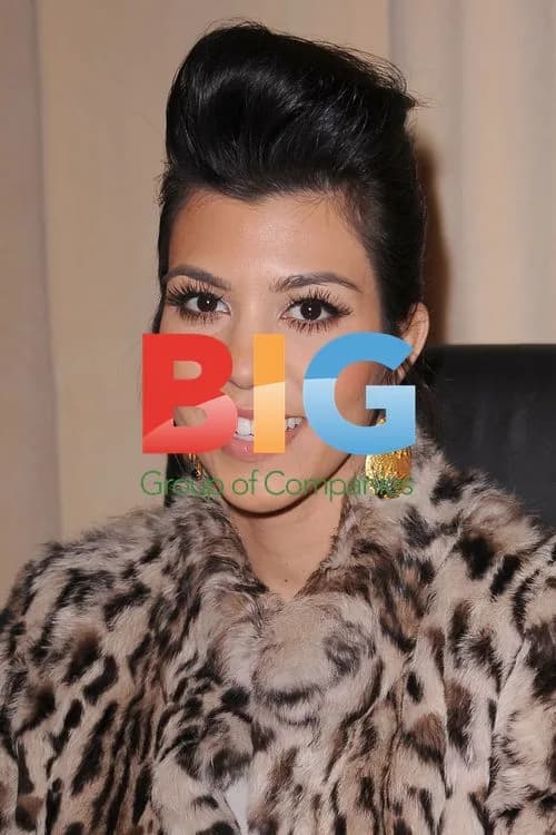 Kardashian Sisters Sign Books