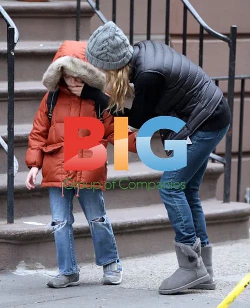 Sarah Jessica Parker walks son to school