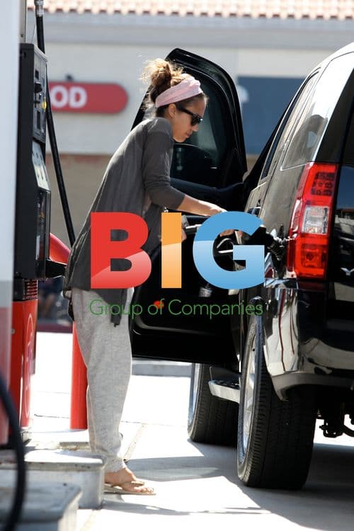Jessica Alba Pumping Gas in LA