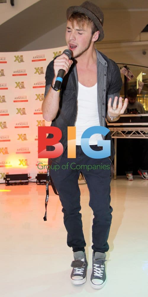 Lloyd Daniels Performing at Student Night