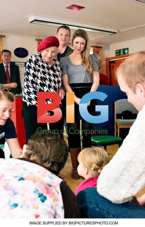 Dame Vera Lynn and Hayley Westenra open school