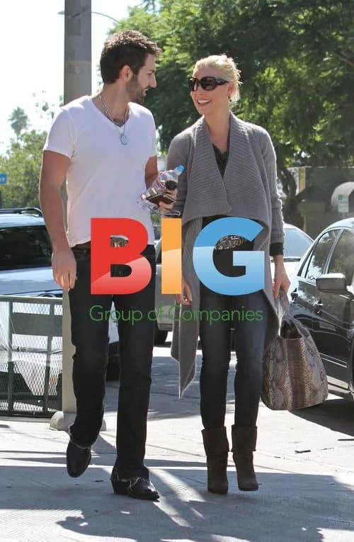 Katherine Heigl and Josh Kelley Grab Lunch