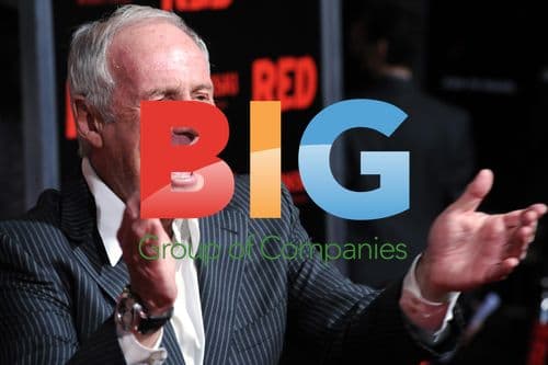 Premiere of "Red" in Los Angeles