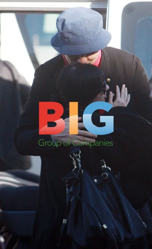 Billy Corgan and Jessica Origliasso Depart Perth Airport