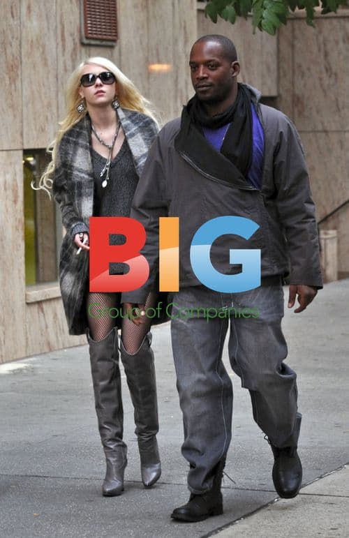 Taylor Momsen on the set of Gossip Girls