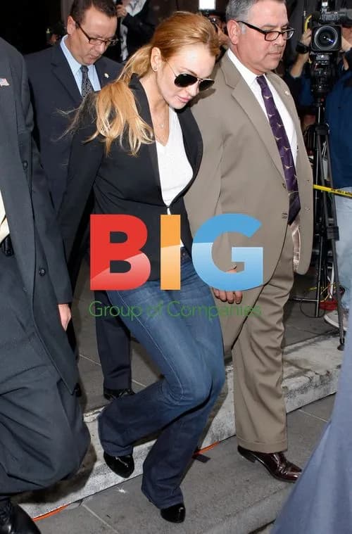 Lindsay Lohan Leaving Courthouse
