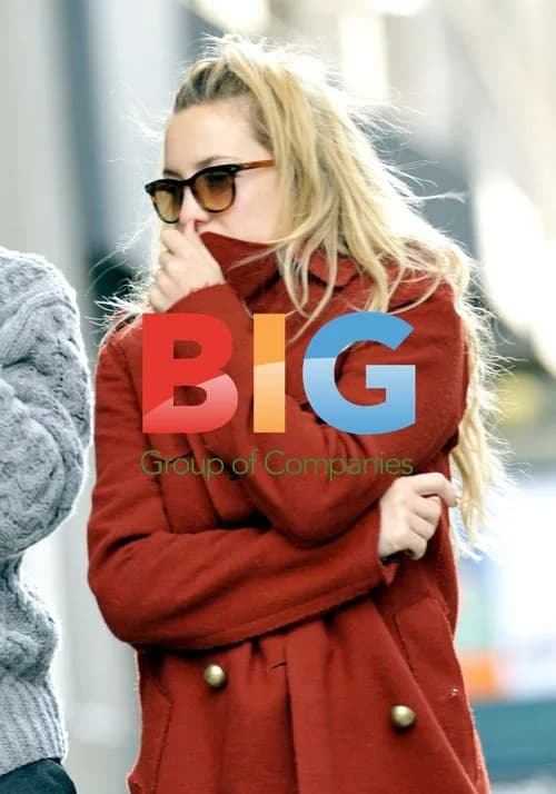 Kate Hudson and Matt Bellamy stroll in New York