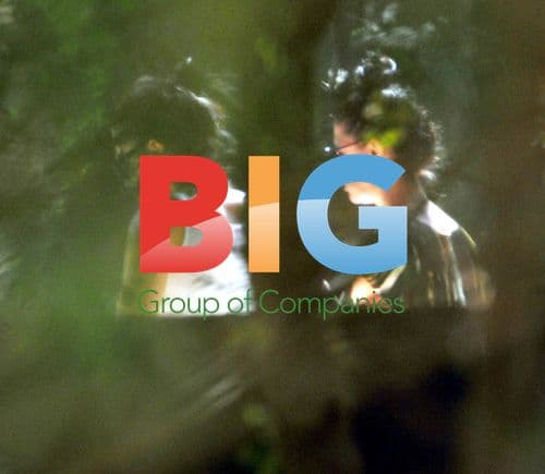 Katy Perry and Russell Brand Relax at Palace