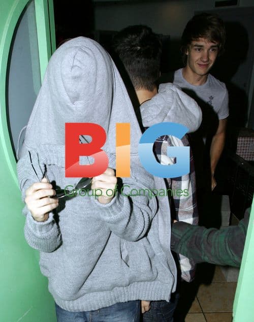 One Direction Leaving Recording Studio