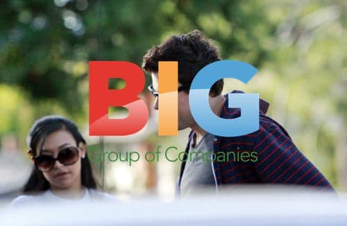 Corey Monteith on "Glee" set with Naya Rivera