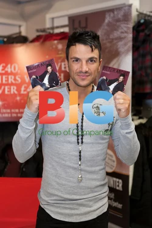 Peter Andre Attends Single Signing in Hull
