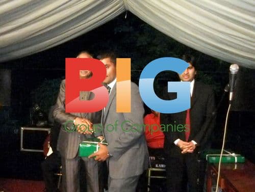 Veena Malik and Pakistan Cricket Team