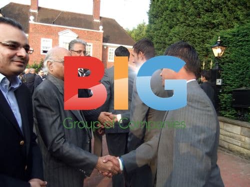 Veena Malik and Pakistan Cricket Team