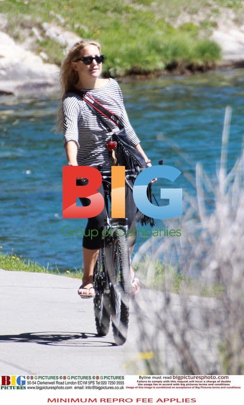 Kate Hudson and Matthew Bellamy bike ride