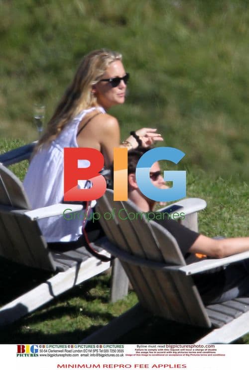 Kate Hudson and Matthew Bellamy in Swiss Alps