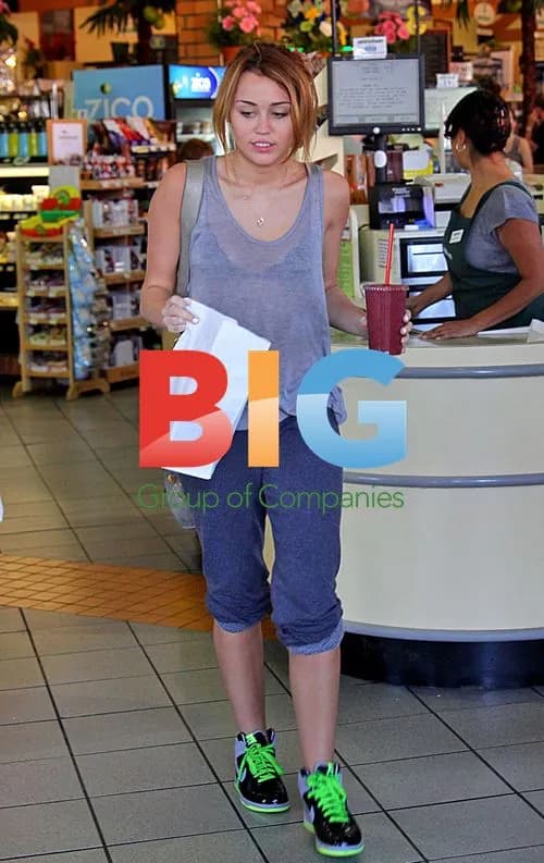 Miley Cyrus at Whole Foods in Hollywood