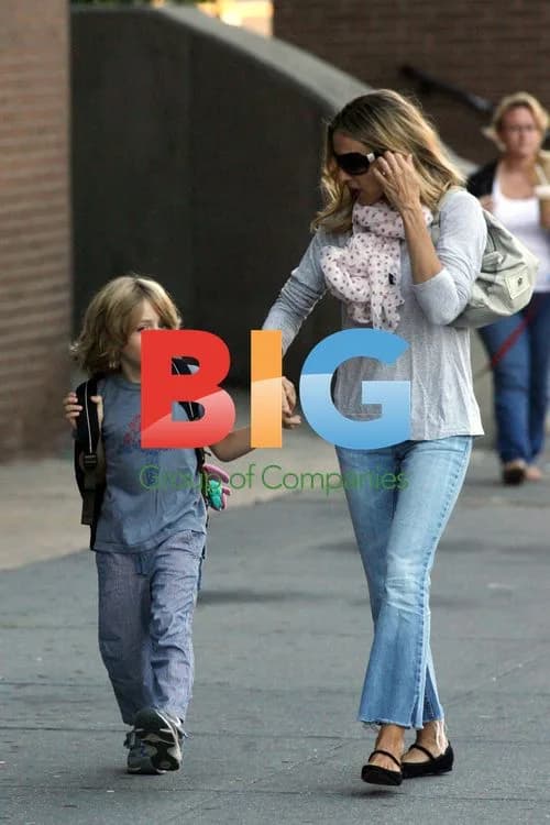 Sarah Jessica Parker Takes Son to School