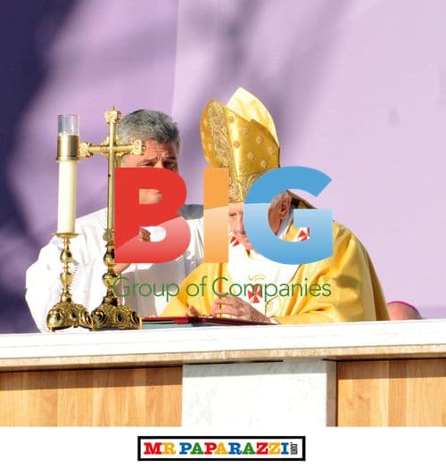 Pope's Arrival in Glasgow