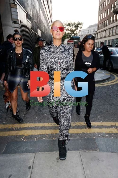 Amber Rose Leaves London Fashion Week