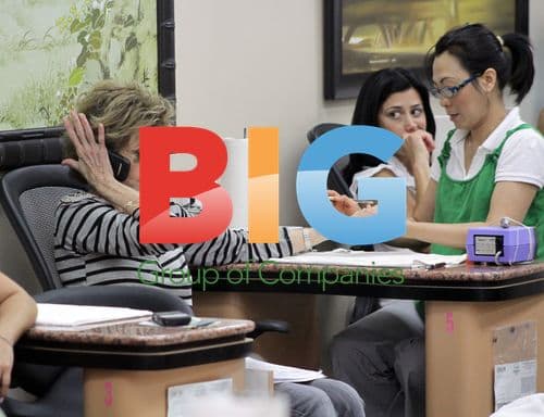 Jane Fonda at Nail Salon